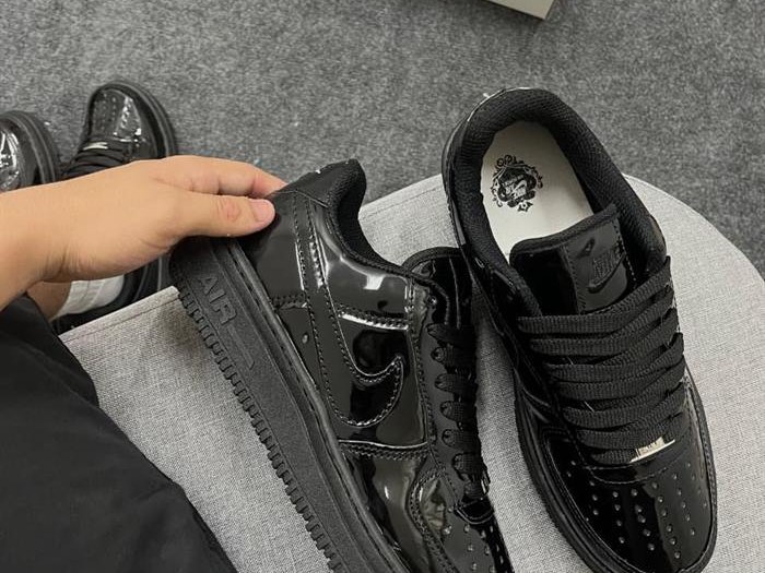 Air Force Total Black Charol