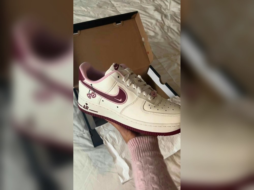 Nike AF1 San Valentin