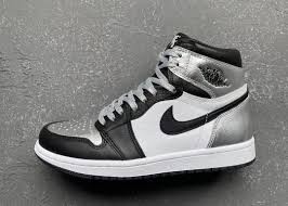 Jordan Retro 1 High Silver Toe
