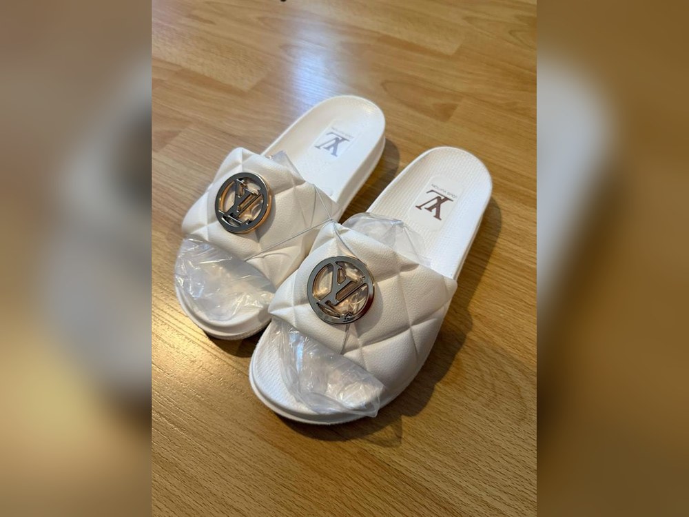 Louis Vuitton Crema