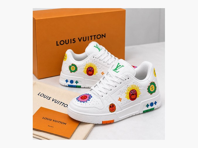LV trainer YK WHITE