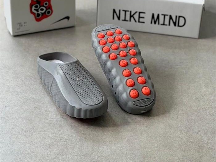 Nike Mind Graphite