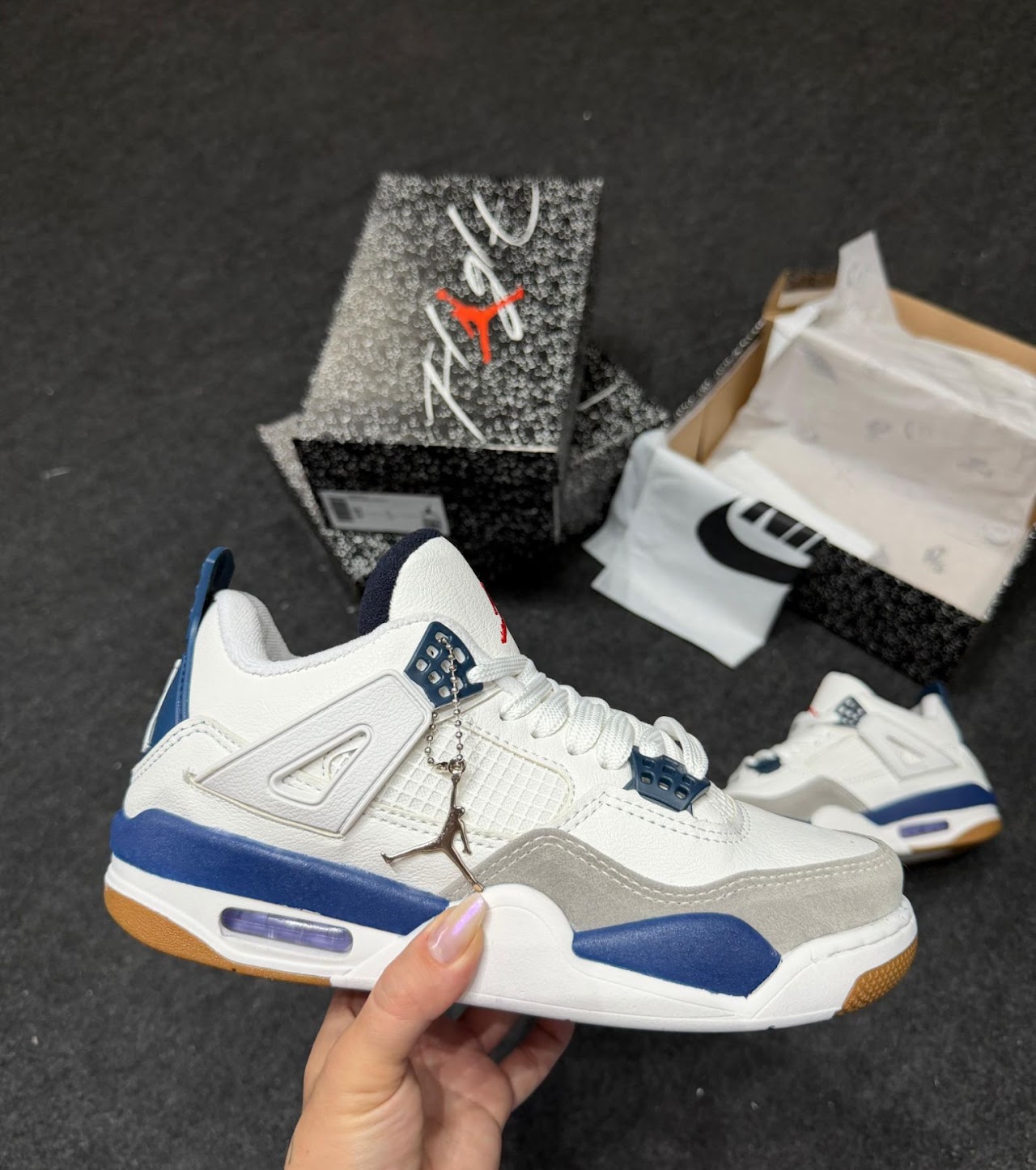 Retro 4 Blue