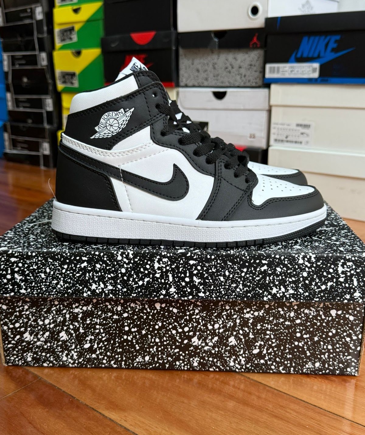 Retro 1 Panda