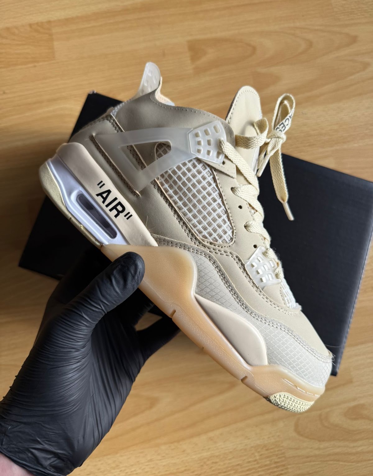 Retro 4 Beige