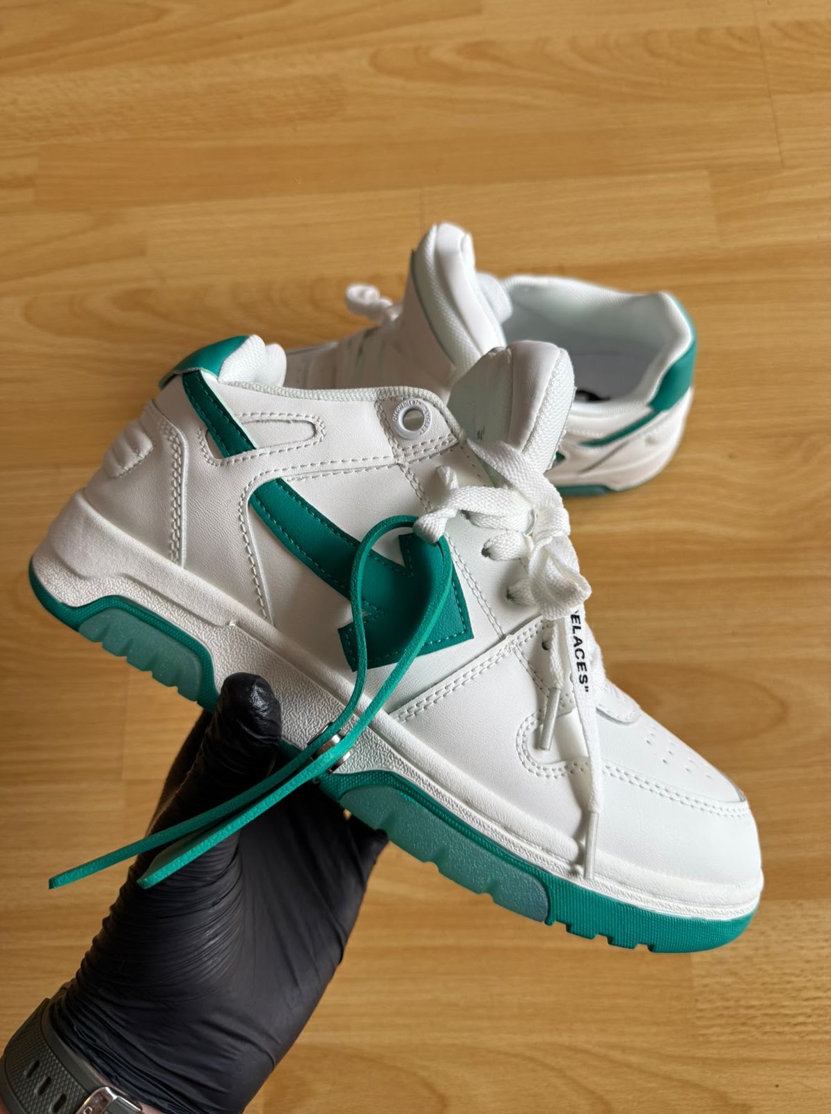 Off White Blanco Y Verde