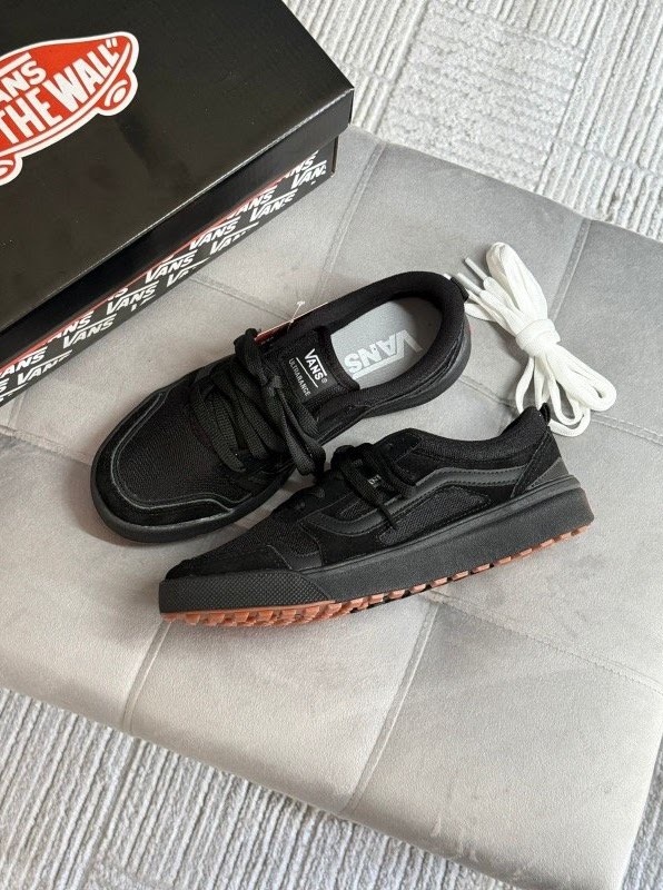 Vans V3 Ultraranger Total Black