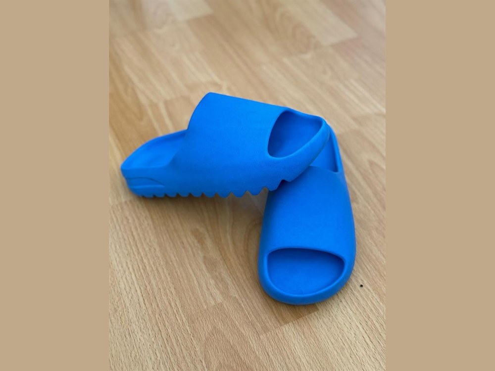 Yeezy Azul