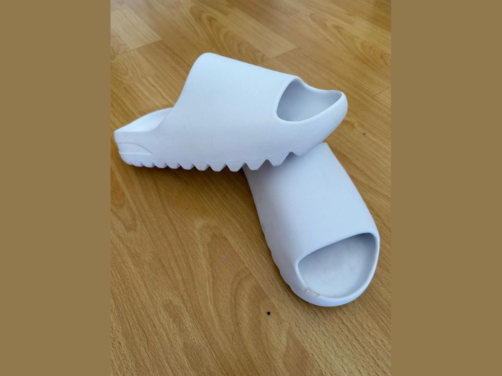 Yeezy Blancas